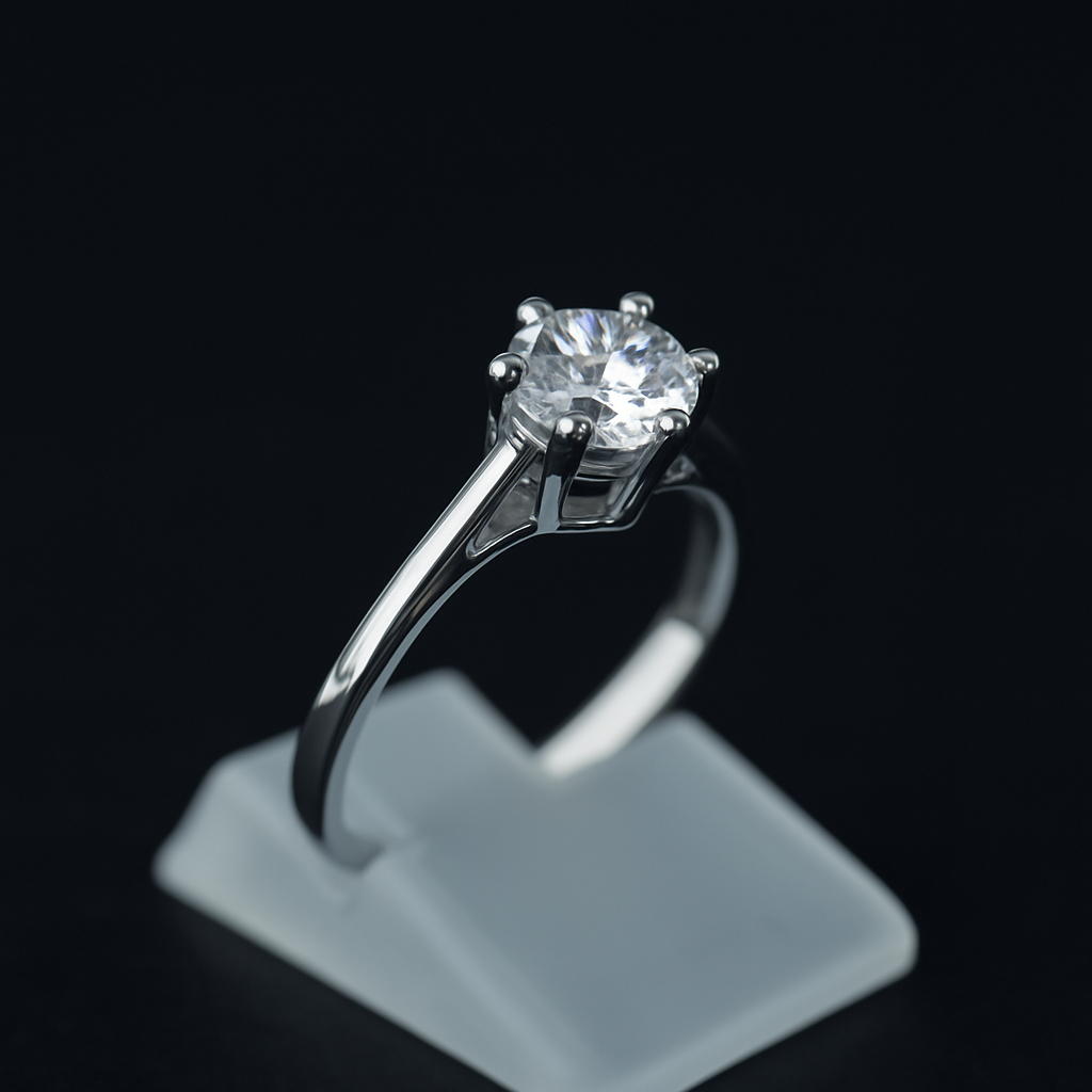 925 Sterling Silver Classic Solitaire Ring – 6-Prong Round Zircon Engagement Style