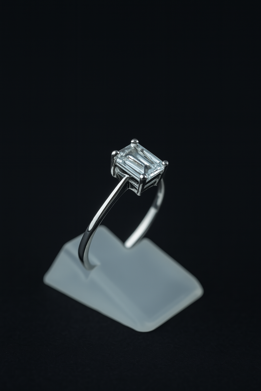 925 Sterling Silver Baguette-Cut Cubic Zirconia Solitaire Ring