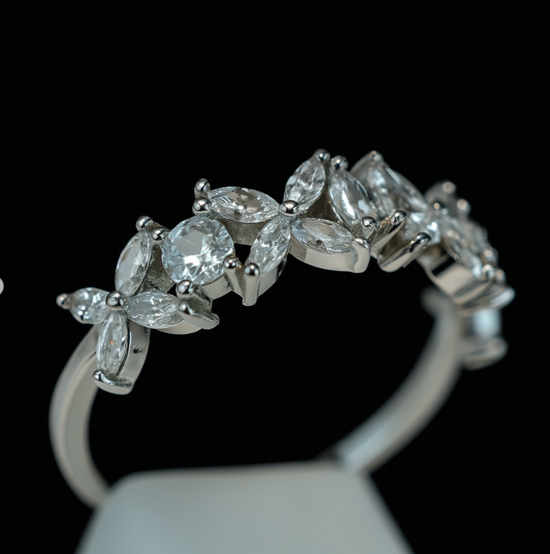 925 Sterling Silver Floral Marquise & Round Zircon Ring – Nature-Inspired Half Eternity Design